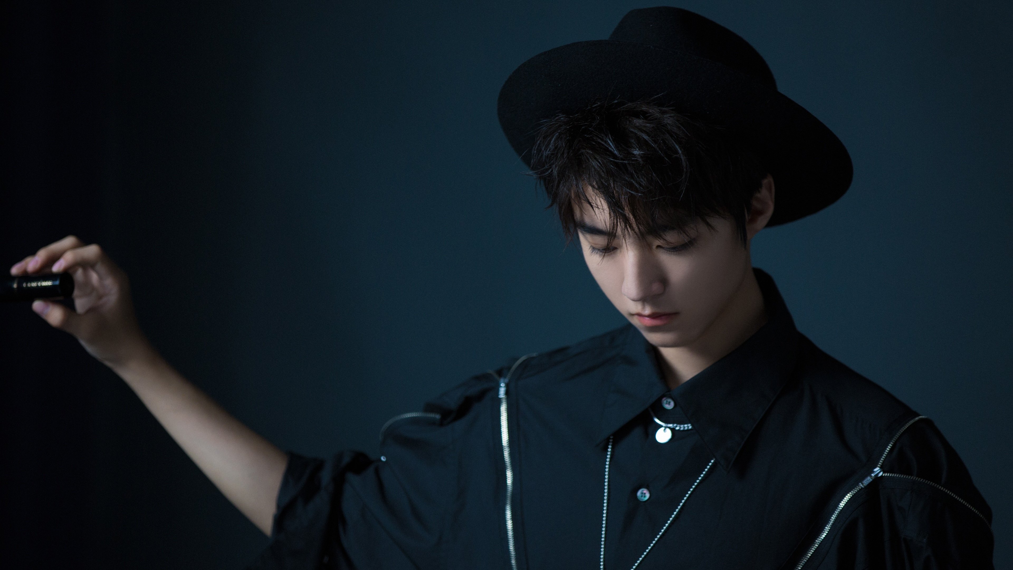 慈善足球赛上海举行,善款支持青训事业,上海慈善捐款